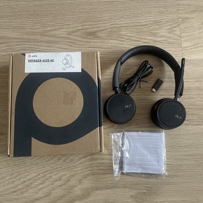 Platonic PLT Poly Voyager 4220 UC, USB-C Zwei Ohr Headset und Mikrofon. Teams