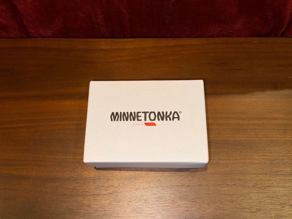 Botín Minnetonka Cuero Rosa Gamuza Flecos Correa Trasera 1180 Infantes EE. UU. Talla 5 Nuevo en Caja Foto 2 de 4