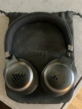 JBL Live 650BTNC Wireless Bluetooth Noise-Cancelling Headphones Black. Used Once