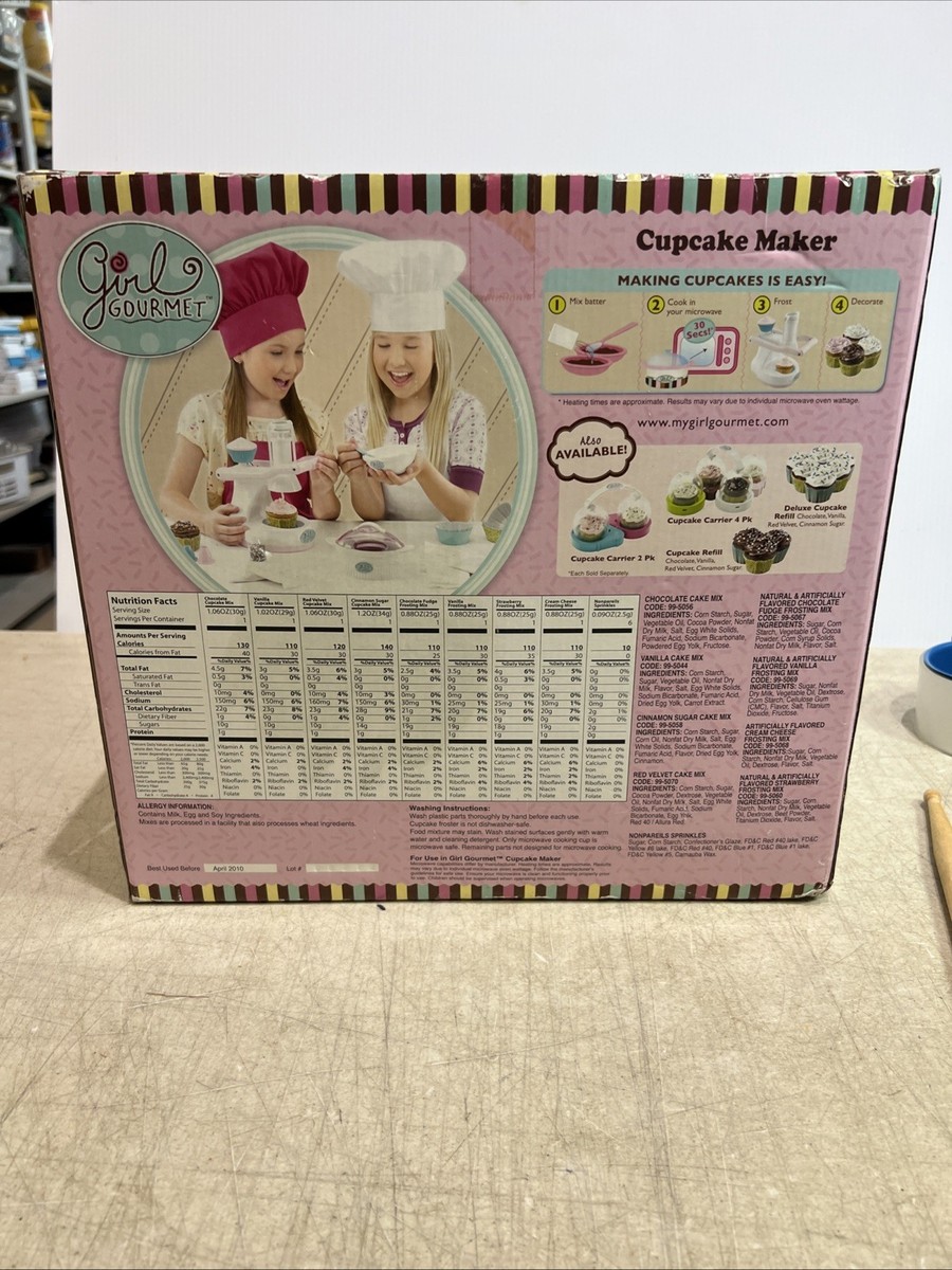 2008 Jakks Pacific Girl Gourmet Deluxe Set Cupcake Maker for sale