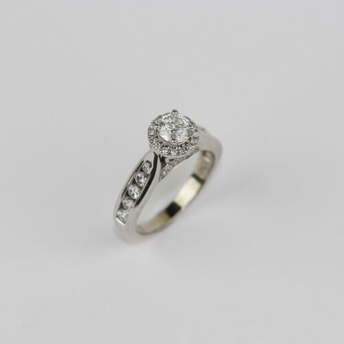 Bague de fiançailles halo diamant brillant or blanc 14 carats 1,06 TDW taille 5,5 - Photo 1/4