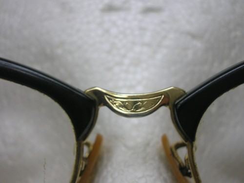 Anteojos rellenos de oro negro de colección Bousch & Lomb 1/10 12k 5 1/2 brazo 4 3/4" frontal - Imagen 11 de 12