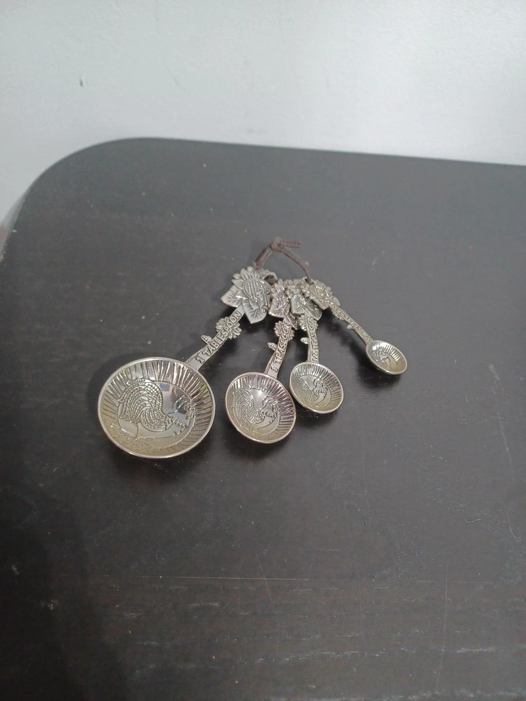 GANZ Measuring Spoons Set Rooster Sunflower Metal Farmhouse
Opens in a new window or tab