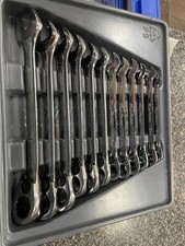 Blue Point Boerm712 12 Pc 12pt Metric 15 Offset Ratcheting Combo Set 8-19mm Blue Point Boerm712 12 Pc 12pt Metric 15 Offset Ratcheting Combo Set 8-19mm