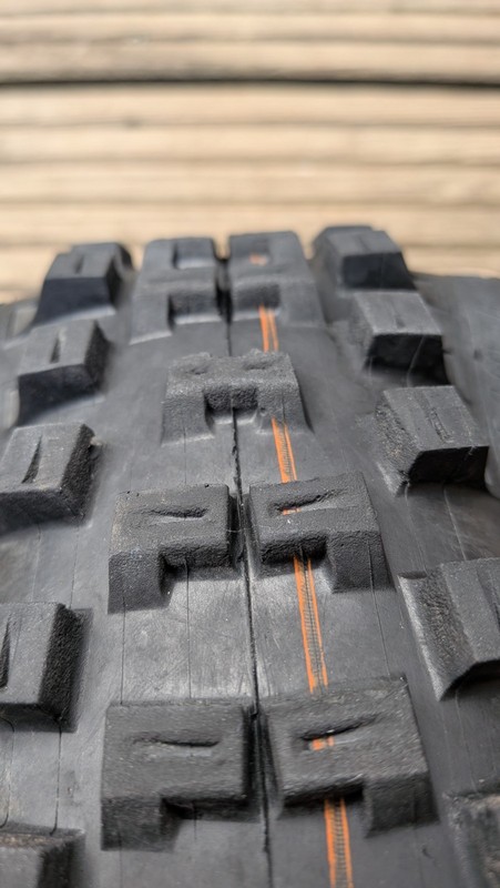 Schwalbe Big Betty 27.5x2.6 , Soft compound ,Super Gravity
