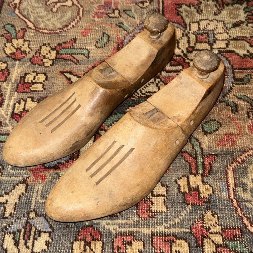 Par de zapatos grandes de madera con bisagras ventiladas vintage - estampados para hombre 10D Foto 2 de 4
