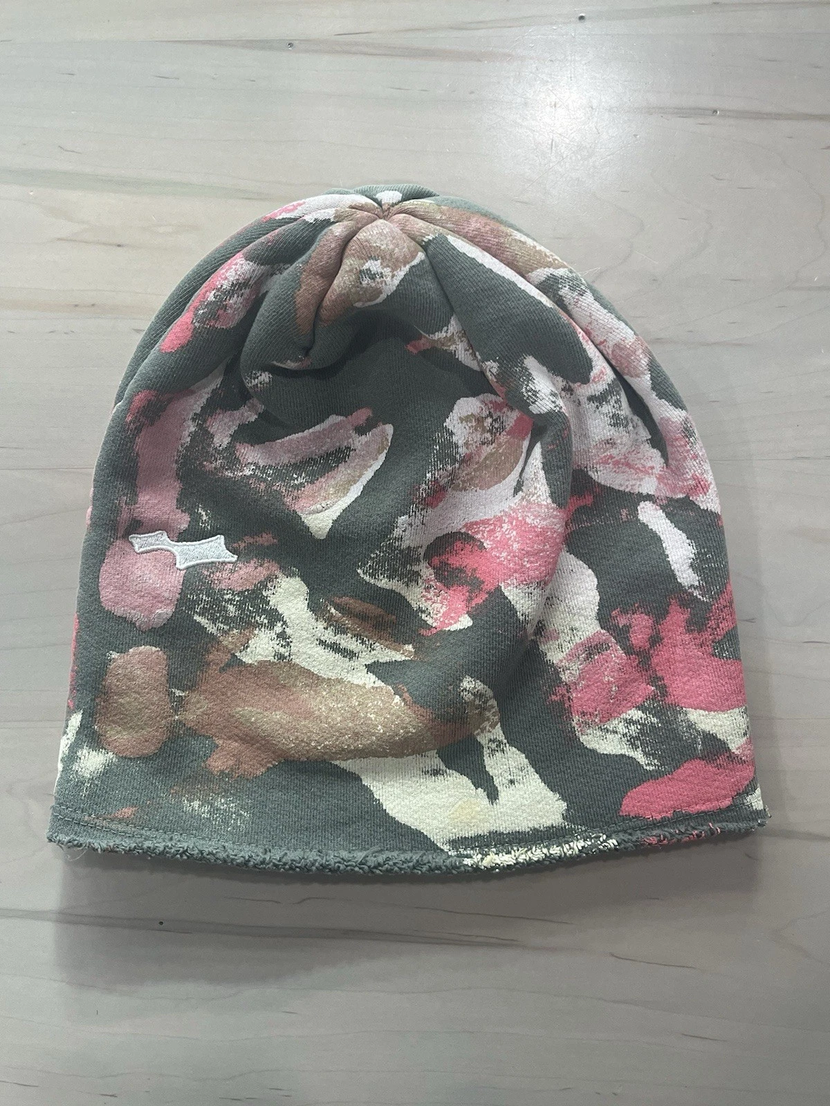 SKYLRK Cherry Camo Painted Beanie Justin Beiber NEW