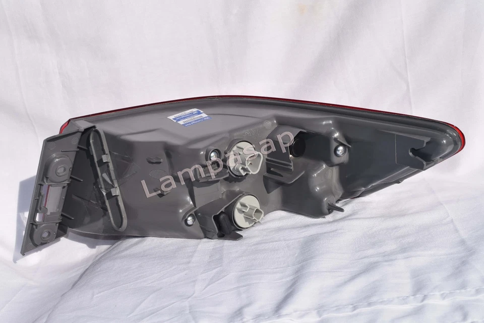 Luz trasera exterior luz trasera luz trasera lámpara con 2 bombillas lado del conductor ajuste 2013-2015 ILX Foto 2 de 3