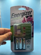 Energizer Rechargeable AA and AAA Battery Charger with 4 AA NiMH Batteries