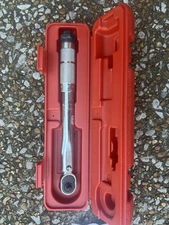 NEIKO 03714A 1/4" Drive Adjustable Click Torque Wrench | SAE | 20-200 Inch-Pound