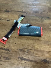 Mifold Grab-And-Go Compact Car Booster Portable Seat Grey / Red Traveling Seat