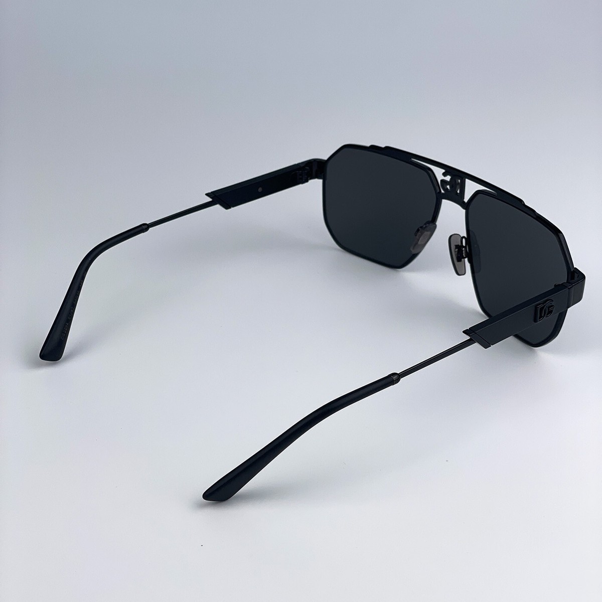 D&G DG2294 01/87 Sunglasses Black Grey Pilot Metal Unisex Dolce & Gabbana DG2294 01/87 Sunglasses Men main image 3