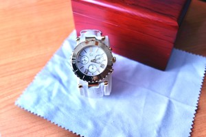 Montre Guess collection - 34501L1- Chic - Quartz - Cadran Nacre