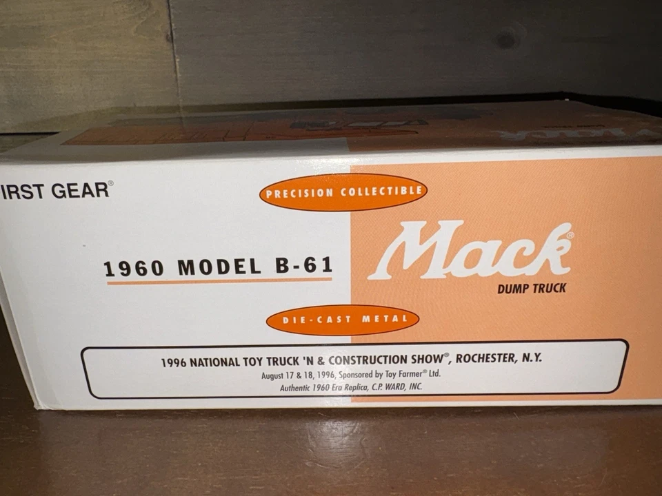 Camión de volteo First Geat 1/34 1960 modelo B-61 Mack fundido a presión con caja 1996 envío gratuito Foto 3 de 4