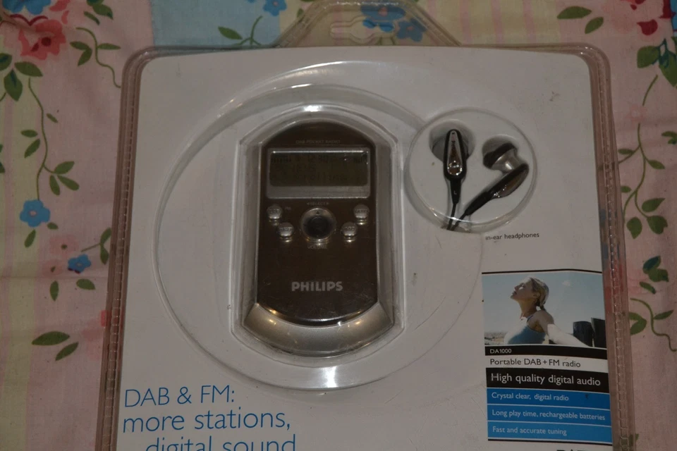 BNIB Philips Portable DA1000 DAB & FM Radio - Sealed - Image 2 of 4