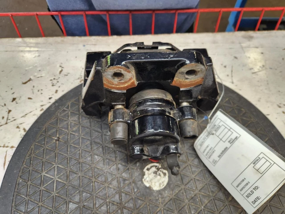 Passenger Right Caliper Rear Fits 10-17 BMW 550i GT 776169 - Image 4 of 4