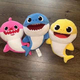 Lot Pinkfong Baby Shark Daddy Song Puppet w/ Tempo Baby Shark Puppet Mommy Doll
