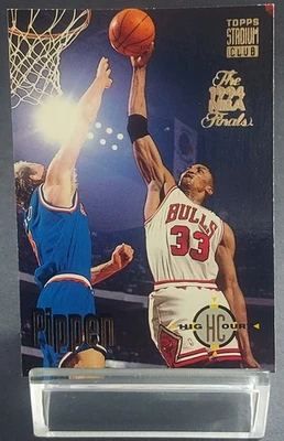 1993-94 Topps Stadium Club - High Court Scottie Pippen #61 Nba Finals - Image 1 of 2