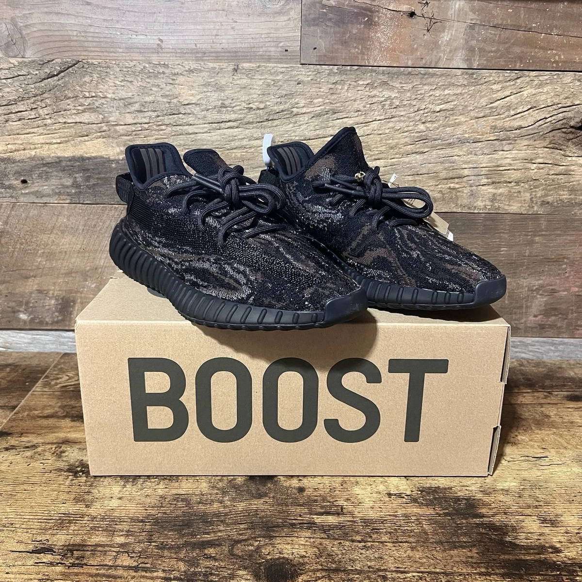 Preços baixos em Yeezy Boost 350 V2 MX Rock | eBay