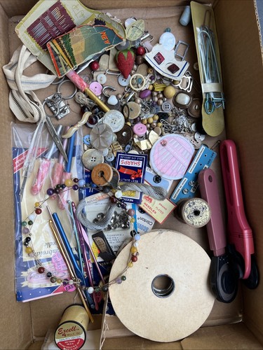 Lot of VINTAGE SEWING  Buttons Needles And More