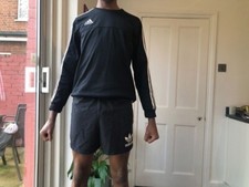 Adidas Vintage Rare Originals Soccer Shorts Nylon Glanz Black White Medium