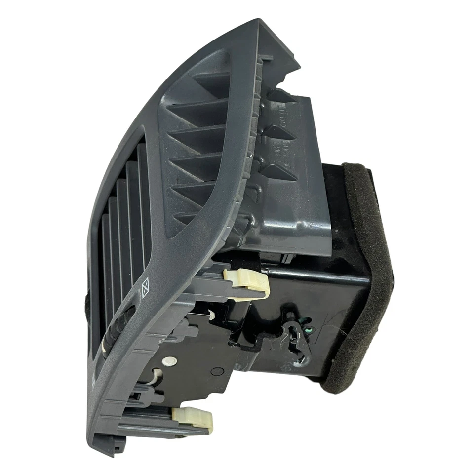 Kia Spectra EX 2006 OEM lado izquierdo del conductor calefacción de aire acondicionado tablero ventilación gris 04 05 06 Foto 2 de 4