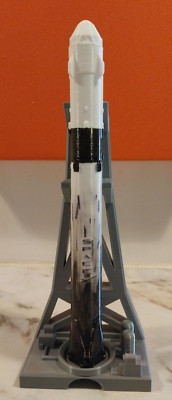 Space X Falcon9, Dragon and Reusable booster Rocket, 1:200 scale