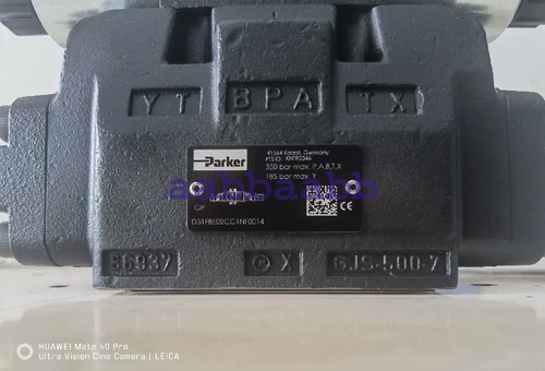 Parker Proportional Valve, Model D31FBE02CC1NF00, New