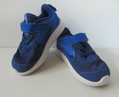 NIKE DownShifter ° Sneakers Gr. 23,5 blau Jungen Schuhe Halbschuhe Turnschuhe