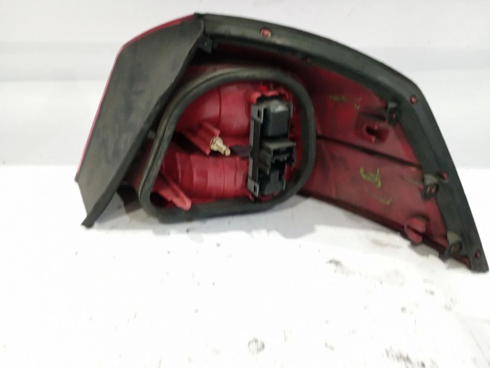 8200014359 LAMPADA POSTERIORE SINISTRA / 138935 PER RENAULT VEL SATIS - Immagine 2 di 2