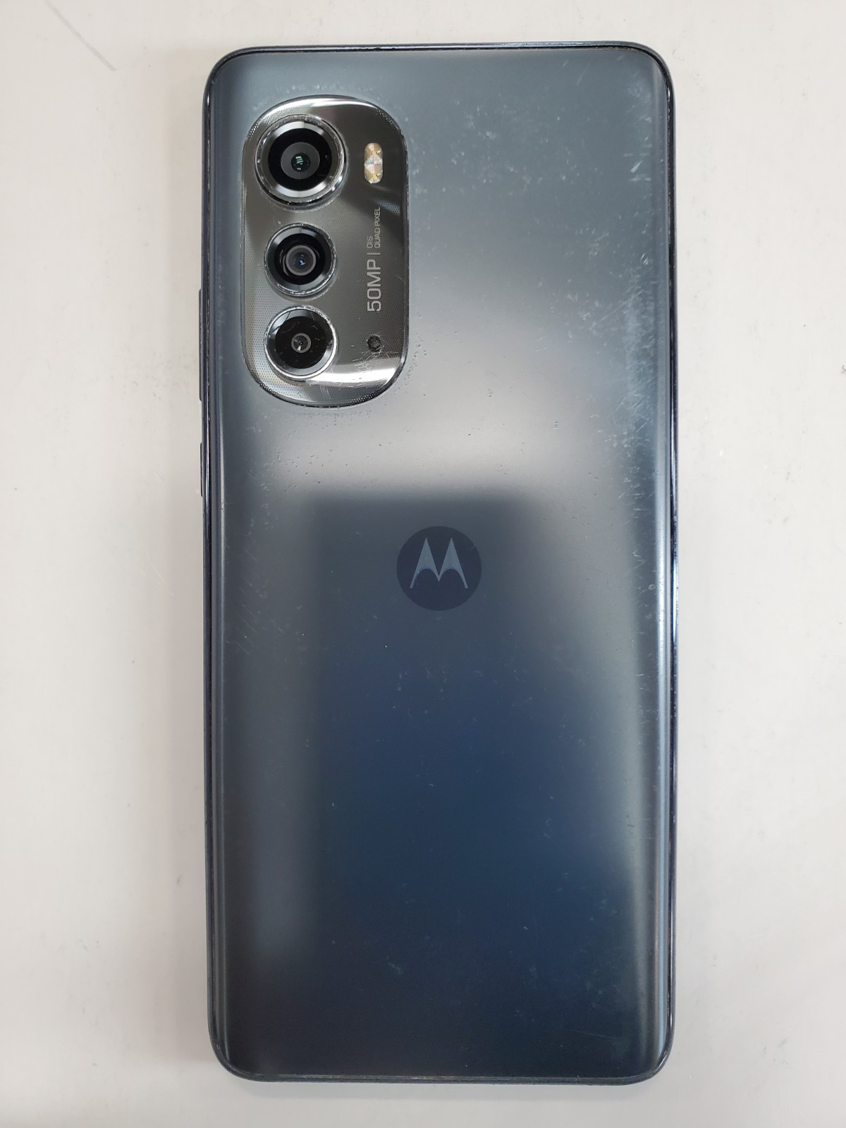 Motorola Moto Edge (2022) Desbloqueado Para T-Mobile - 128GB Gris, En Muy Buen Estado