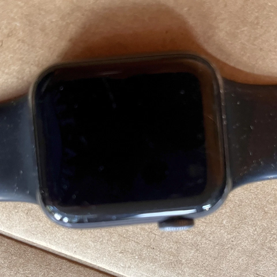 Apple Watch Series 6, photo 3 sur 3