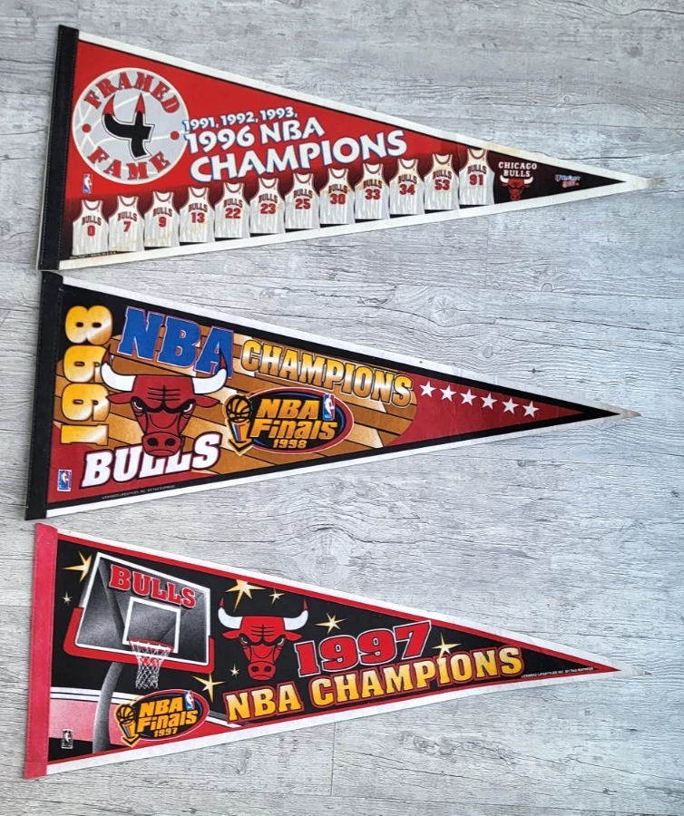 Basketball Chicago Bulls 1996 Vintage Sports Pennants and Flags