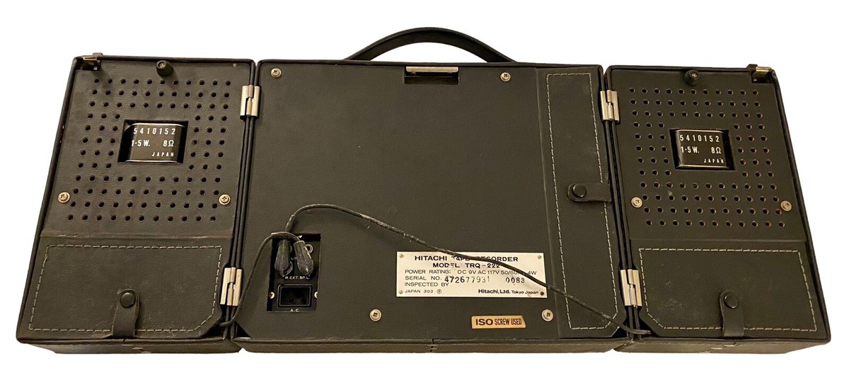 Hitachi Solid State Cassette Player Recorder w/ Folding Speakers