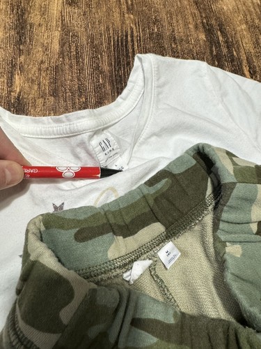 Gap No Drama Llama Shirt With Camo Shorts - Picture 3 of 3