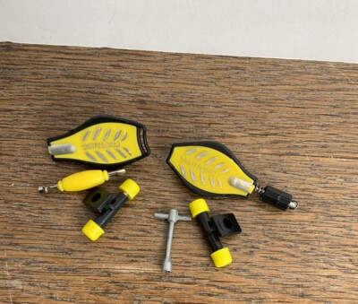 POCKET PROS Yellow Skateboard Razor Rare Finger Board Toys Collectible Ripstick