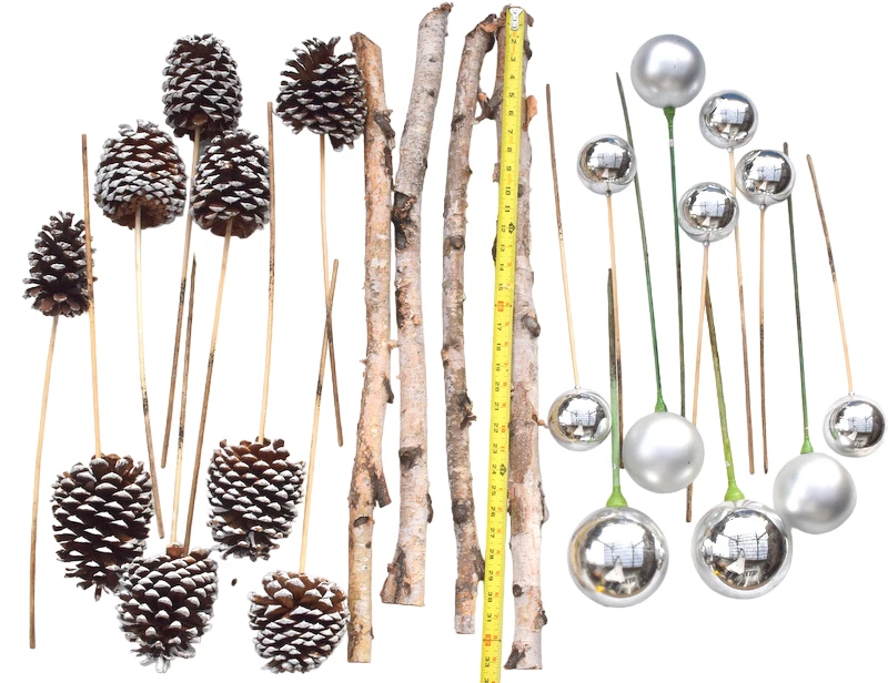 22pc Christmas Floral Decorations Set XLg 7" Pine Cone 32"  Birch Log Xmas Balls - Image 3 of 4
