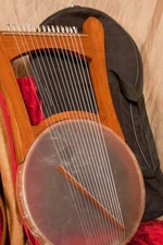 NEVEL LAP HARP w/ CASE BIBLICAL TRADITIONAL ~ KING DAVIDS GREEK KINNOR LYRE
