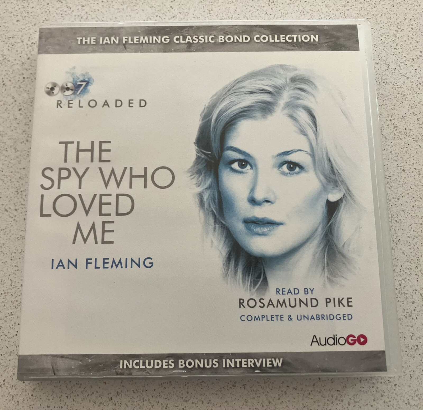 CD Audio Book 007 James Bond The Spy Who Loved Me by Ian Fleming - Rosamund Pike