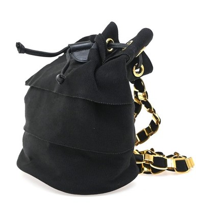 Salvatore Ferragamo Black Vara Backpack Gold Chain Salvatore Ferragamo Vara Quilted Chain Shoulder Bag ES-21  main image 4