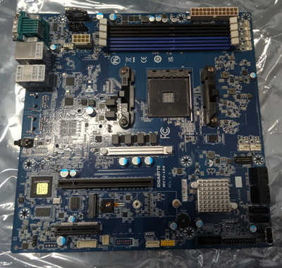 GIGABYTE MC12-LE0 Motherboard B550 AM4 DDR4 ECC AMD Ryzen 3000/Ryzen 5000 Series