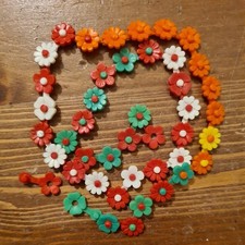 Flower Plastic Jewellery 1960s 1970s interlinking