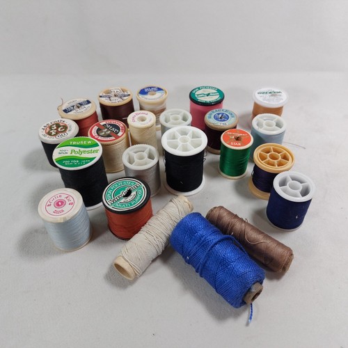 Mixed Makes Sewing Thread 21 Spools Various Colours Sylko Eagle Chadwicks Used - Picture 2 of 14