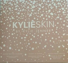 Kit de belleza glamurosa KylieSkin de Kylie Jenner maquillaje fusión limpiador, exfoliante y labios