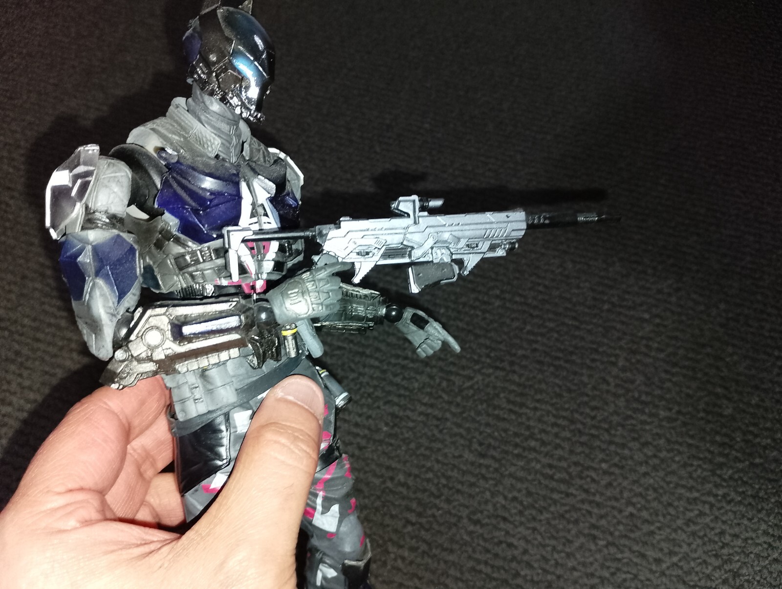 Picture 4 of 9