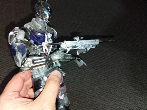 Square Enix - Play Arts Kai - Batman Arkham Knight - Arkham Knight With Gun - Picture 4 of 9