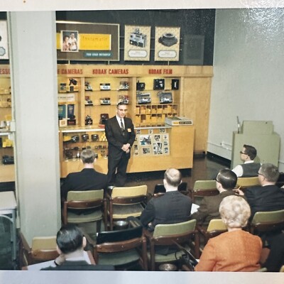 Kodak Camera Salesman Presentation VINTAGE PHOTO ORIGINAL SNAPSHOT