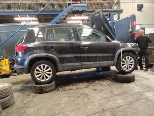 5N1837114E Guarnecido Puerta Delantera Derecha para VOLKSWAGEN TIGUAN (5 1577927 - Imagen 5 de 10