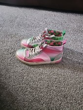 Wicked The Musical High Top Sneakers Pk Gr Glitter Butterfly Witch Hat Womens