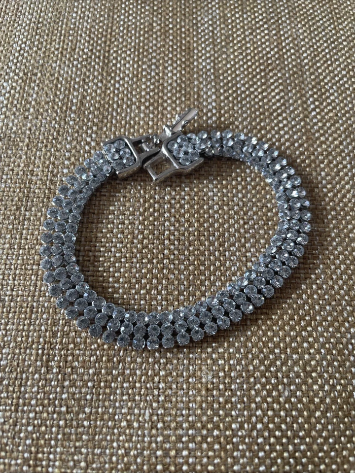 Pulsera de tenis de tres niveles de cristal de Swarovski con logotipo de cisne Foto 2 de 4